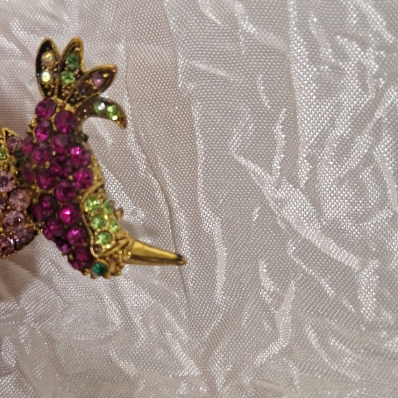 Vintage Gold Tone Pink Green Rhinestone HUMMINGBIRD Brooch - Picture 3 of 9